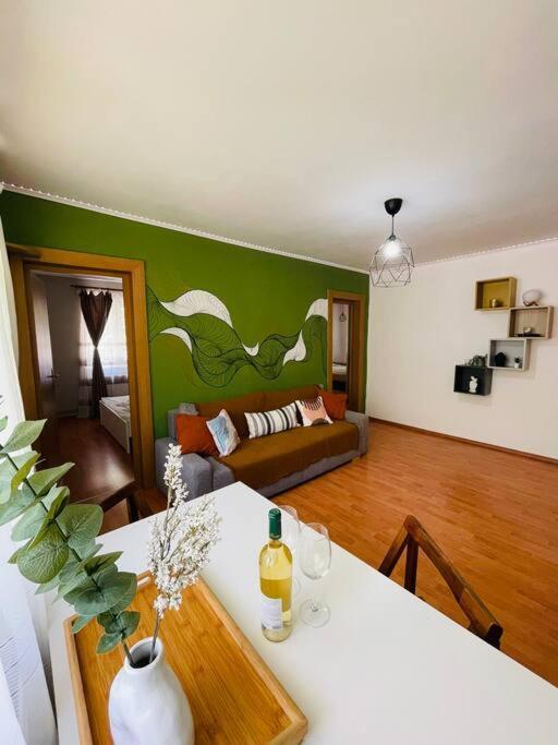Chic Retreat Timisoara Apartment Екстериор снимка